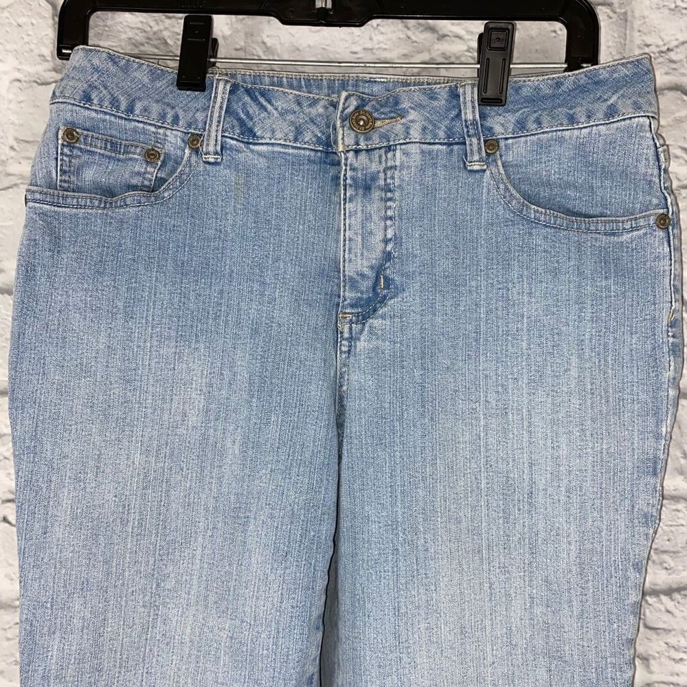 St. John’s Bay light washed Capri jeans Sz 8 women - Picture 3 of 7